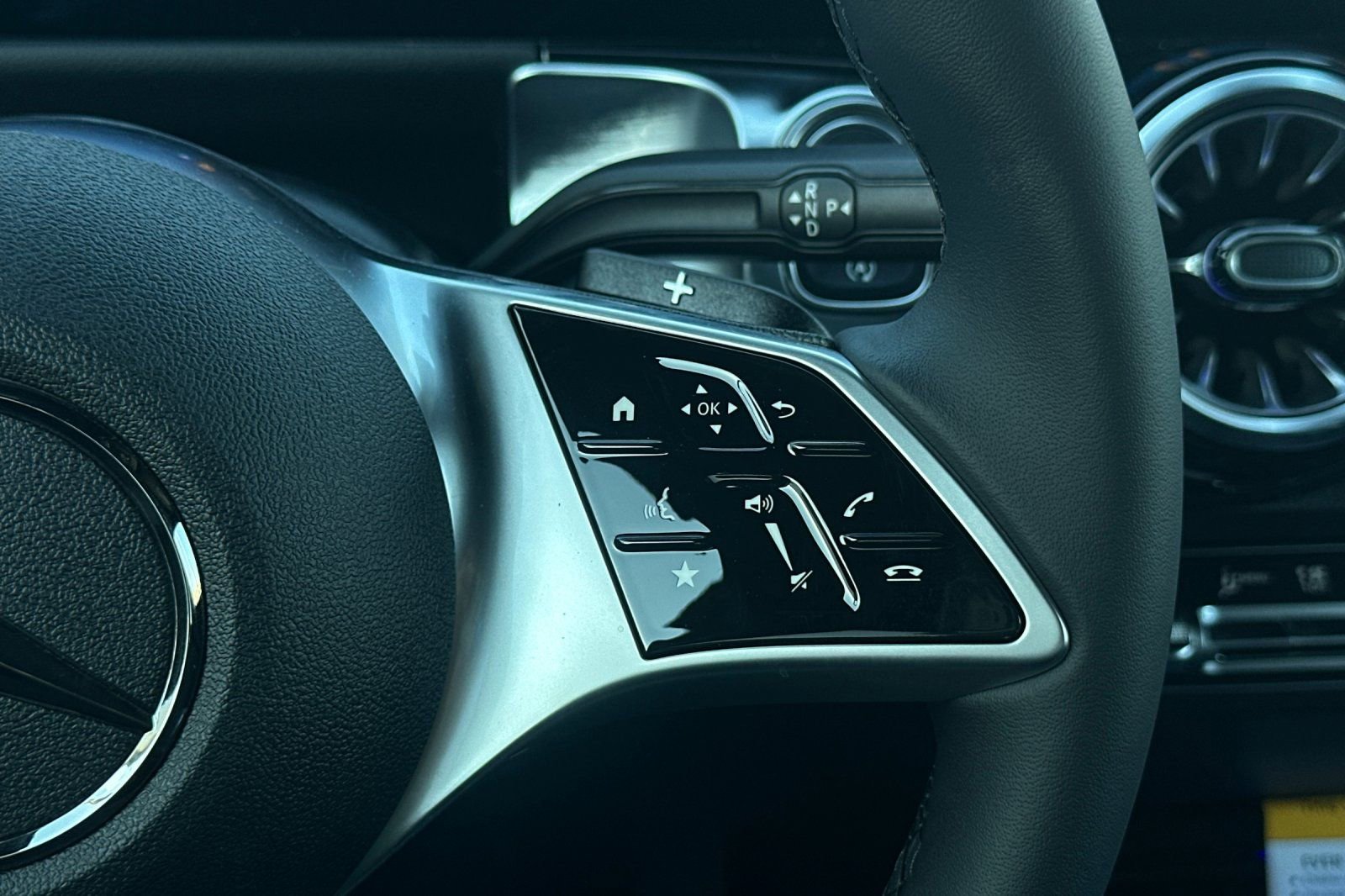 New 2026 Mercedes-Benz GLB 250 image 26