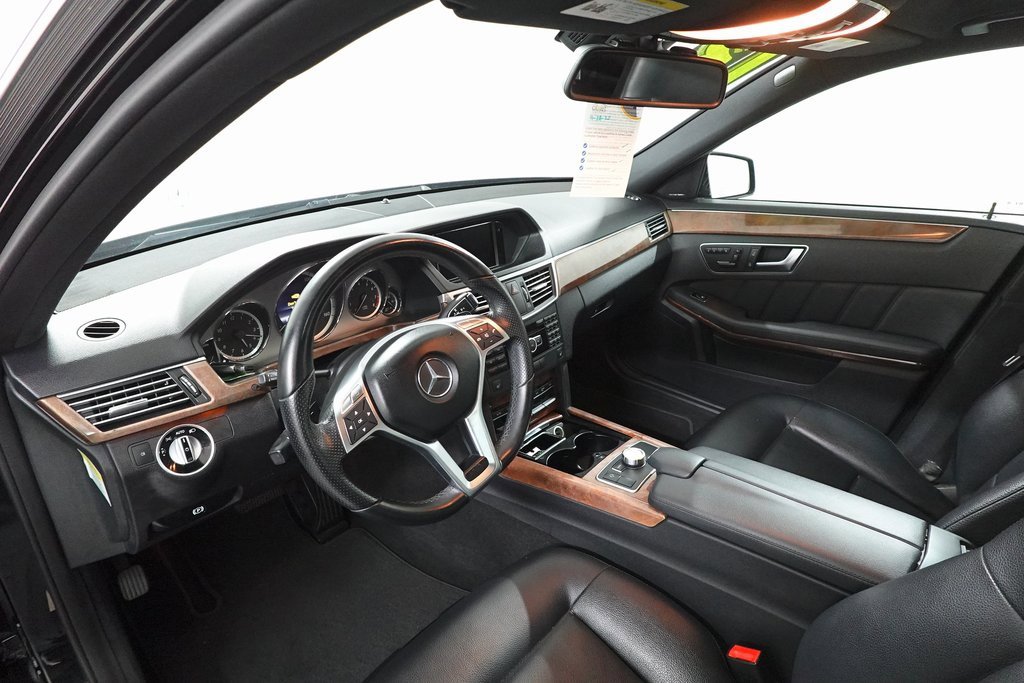 Used 2013 Mercedes-Benz E 350 4MATIC Sedan image 12