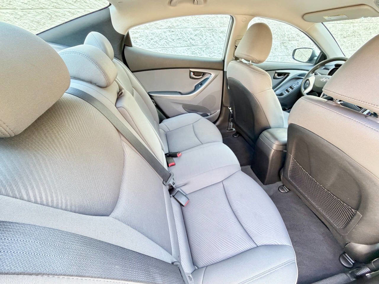 Used 2012 Hyundai Elantra GLS image 36