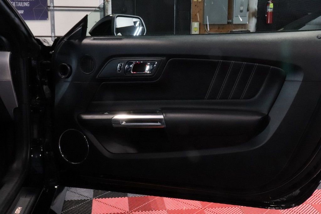 Used 2016 Ford Mustang GT Premium image 29