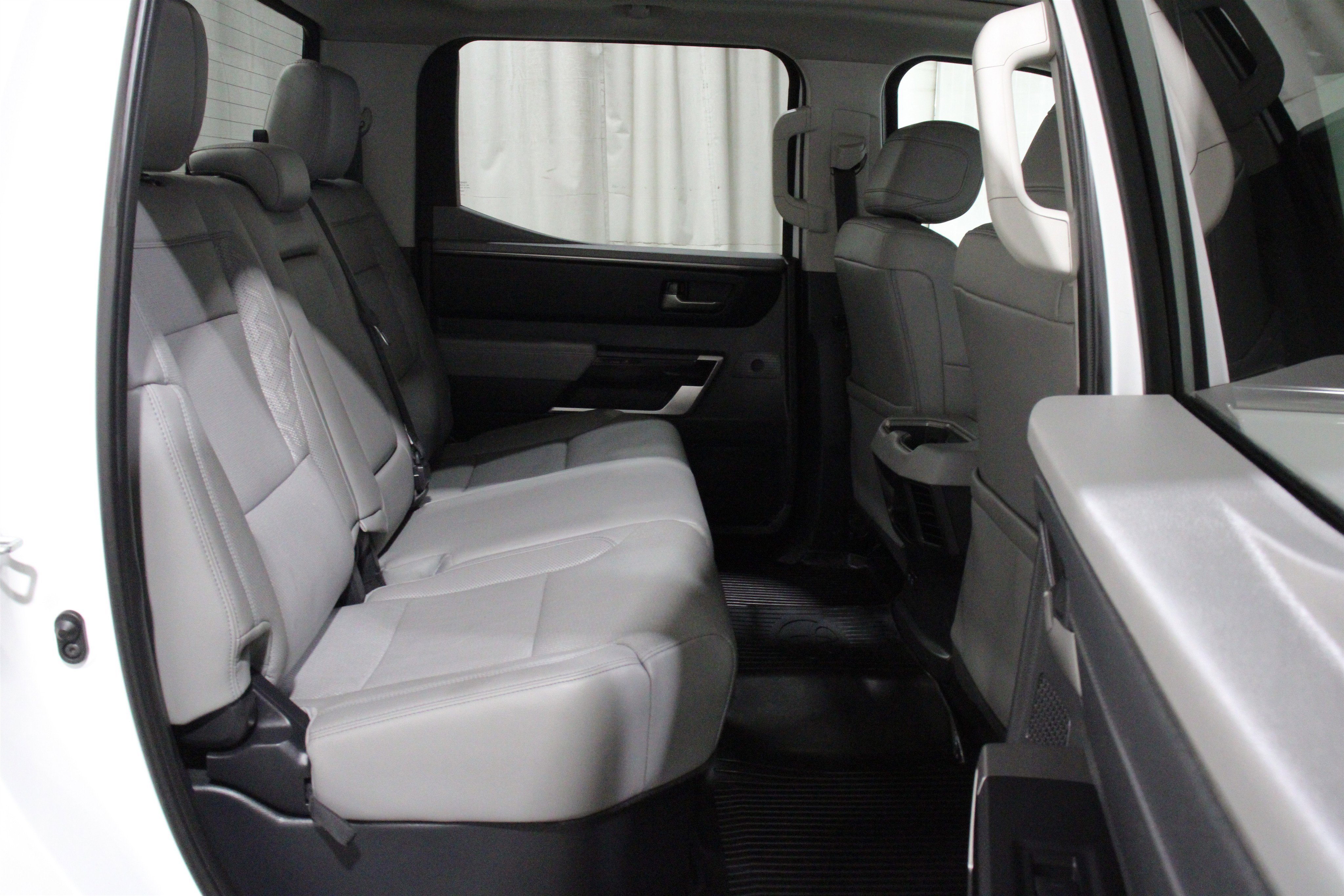 Used 2024 Toyota Tundra Limited image 22