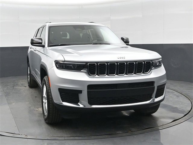 New 2025 Jeep Grand Cherokee L Laredo image 10