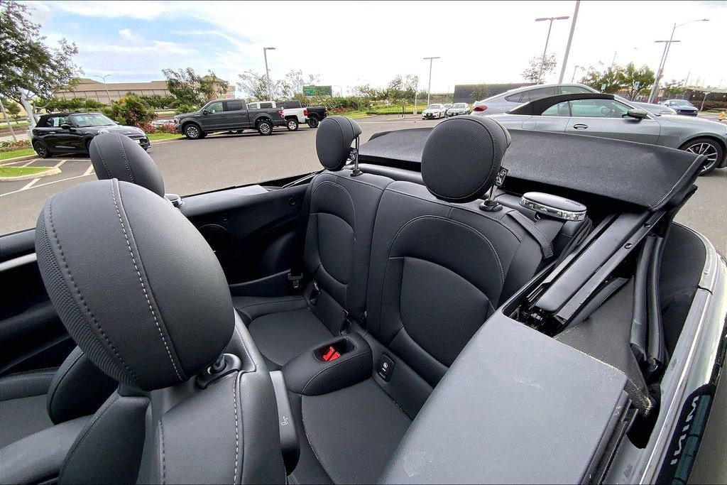 Certified 2024 MINI Cooper S image 25