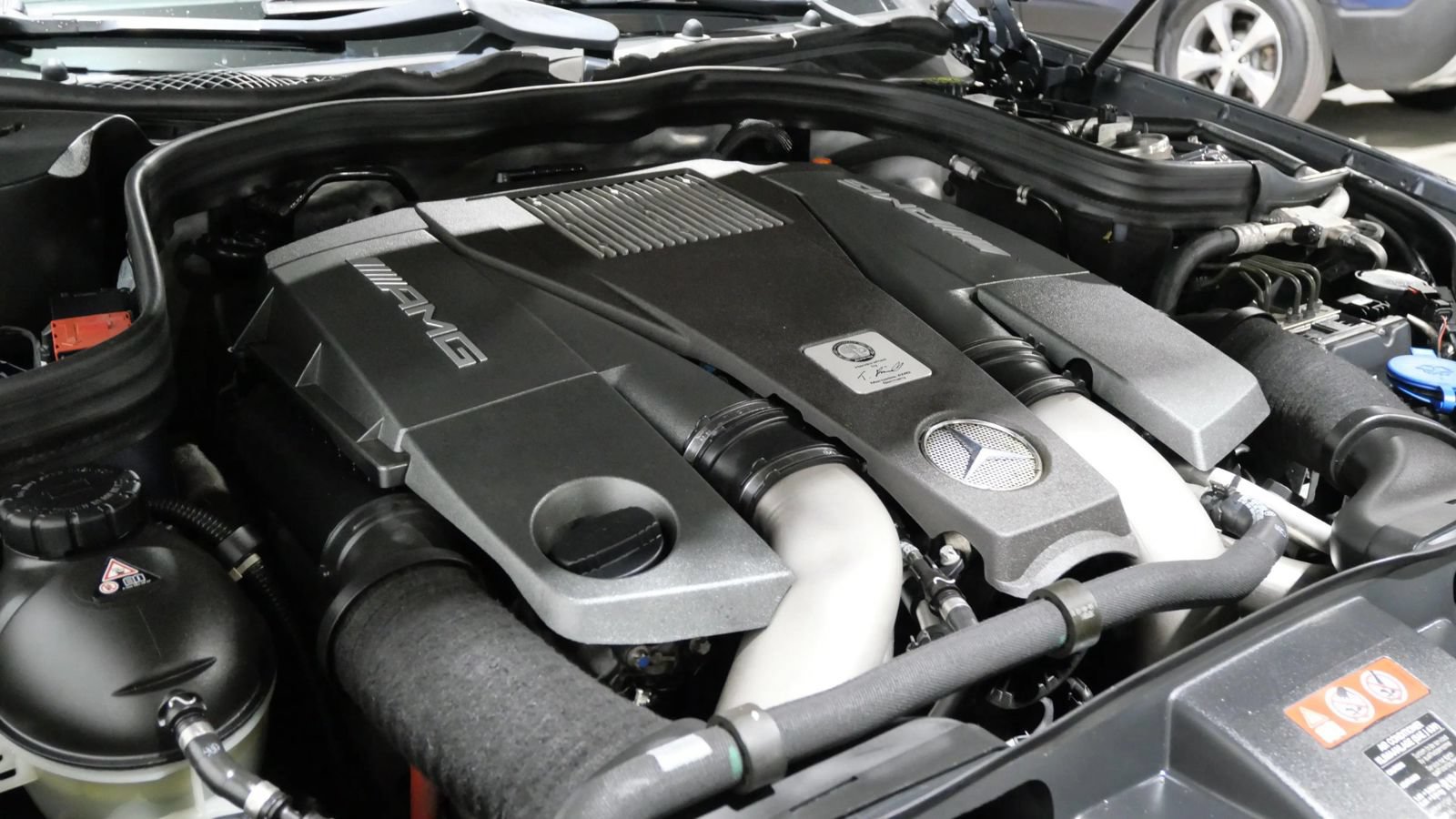 Used 2013 Mercedes-Benz CLS 63 AMG image 34