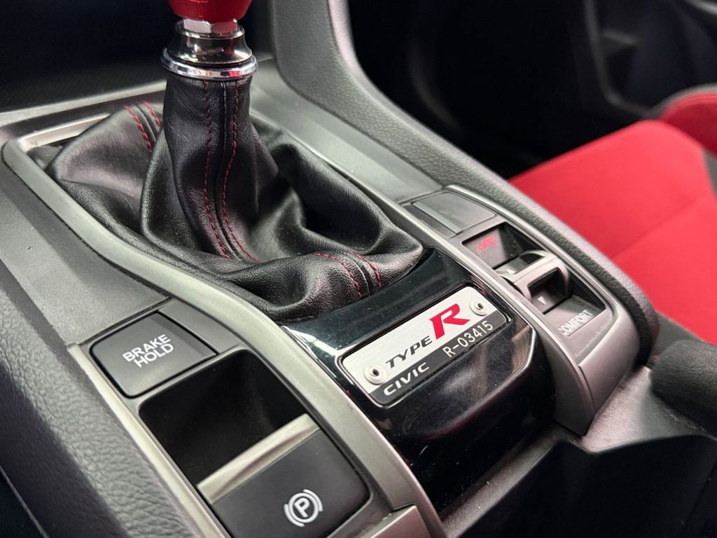 Used 2017 Honda Civic Type R image 22