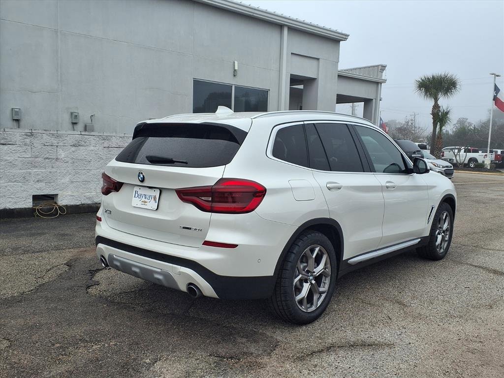 Used 2021 BMW X3 sDrive30i w/ Executive Package image 2