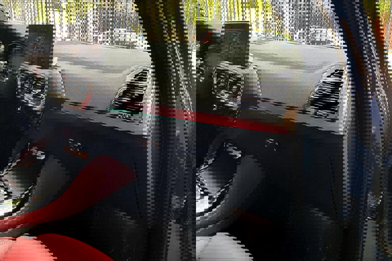 Used 2023 BMW X4 M40i w/ Premium Package image 18