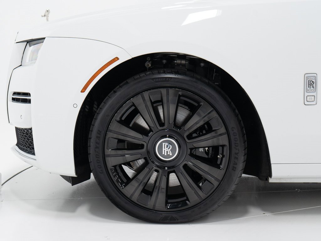 Certified 2022 Rolls-Royce Ghost w/ Ghost Package image 49