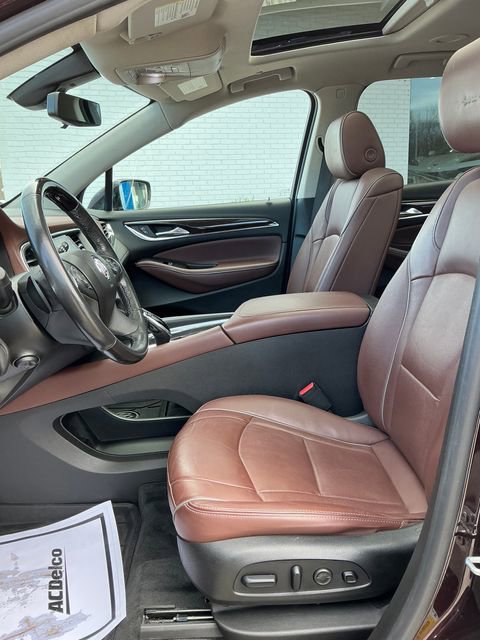 Used 2021 Buick Enclave Avenir w/ Avenir Technology Package AWD/4WD image 10