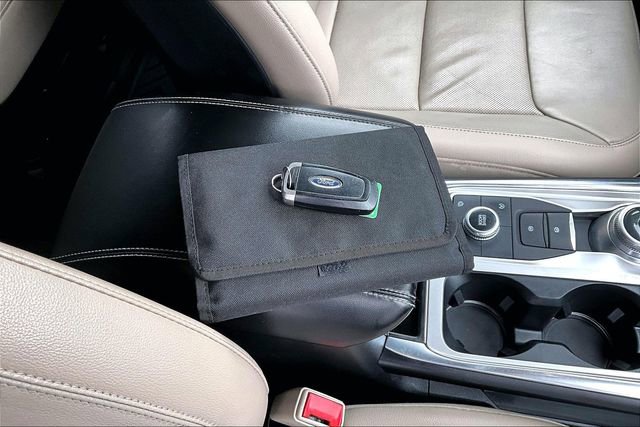 Used 2020 Ford Explorer Limited image 10