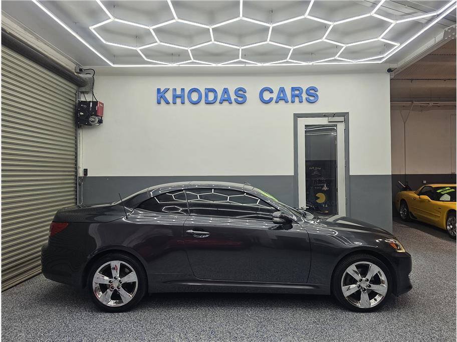 Used 2011 Lexus IS 250C RWD image 5