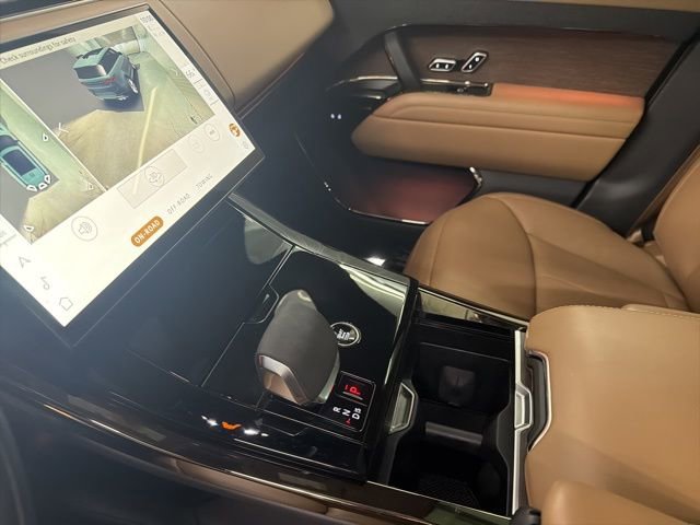 Used 2024 Land Rover Range Rover Sport SE image 34