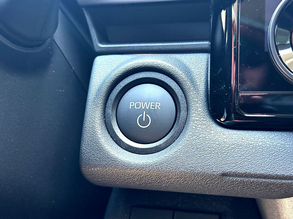 New 2026 Toyota C-HR AWD/4WD image 13