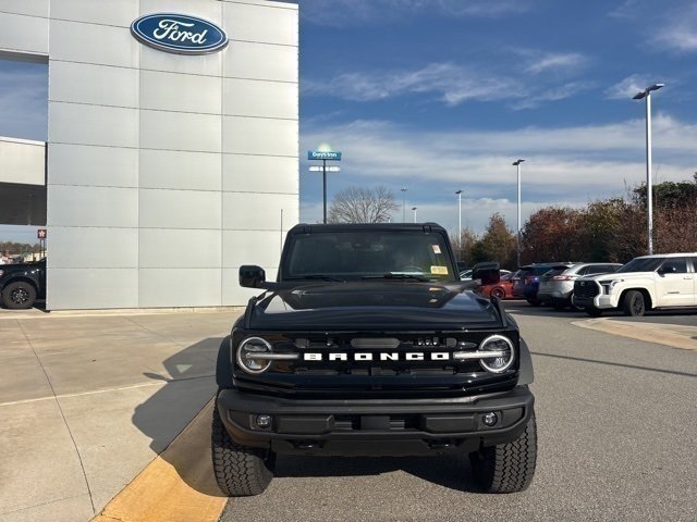 Used 2025 Ford Bronco Outer Banks w/ Sasquatch Package image 8