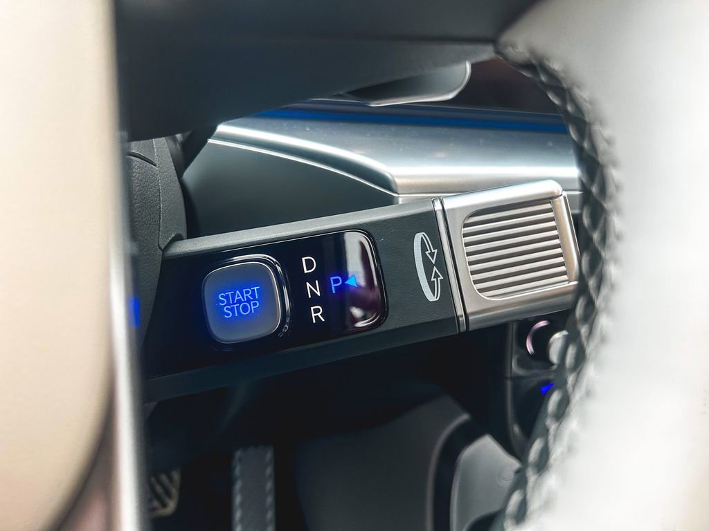 New 2026 Hyundai Ioniq 9 Calligraphy image 23