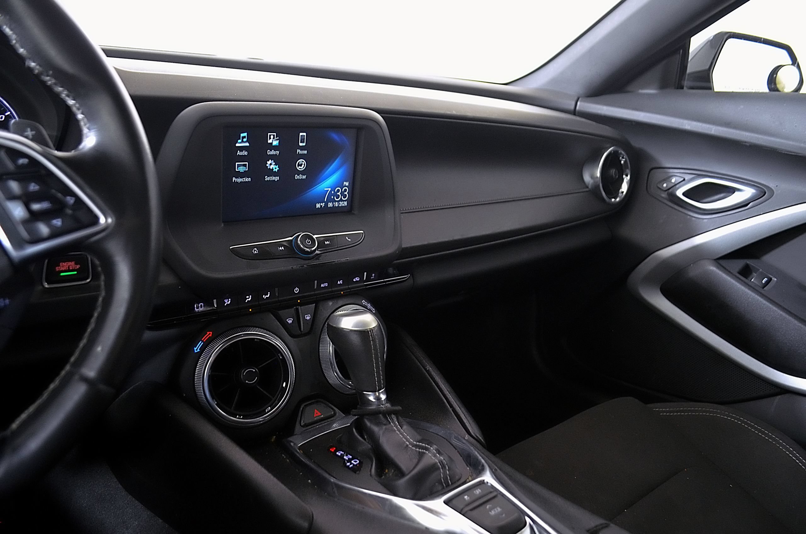 Used 2018 Chevrolet Camaro LT RWD image 29