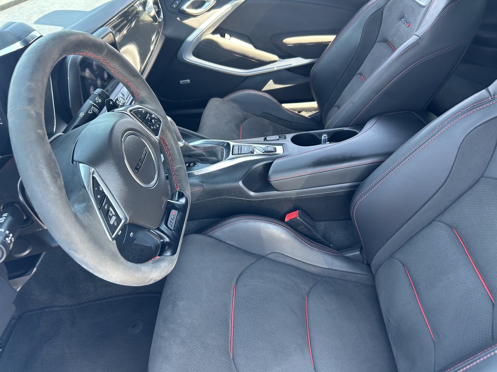 Used 2022 Chevrolet Camaro ZL1 RWD image 29