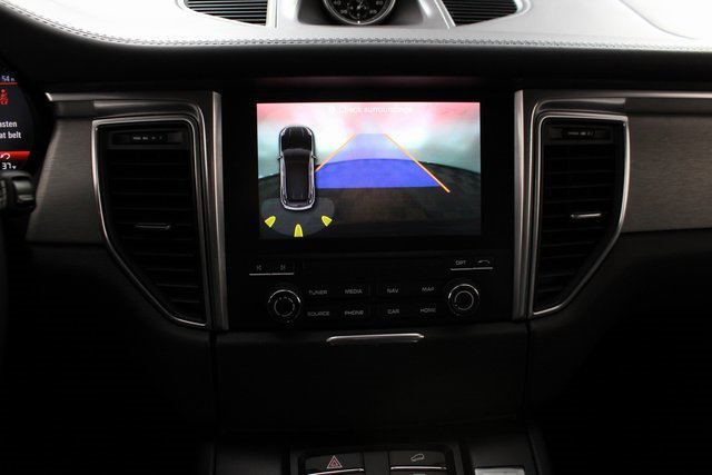 Used 2018 Porsche Macan GTS image 16