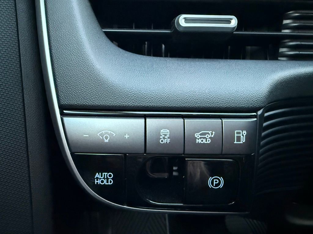 Certified 2025 Hyundai Ioniq 5 SEL image 29