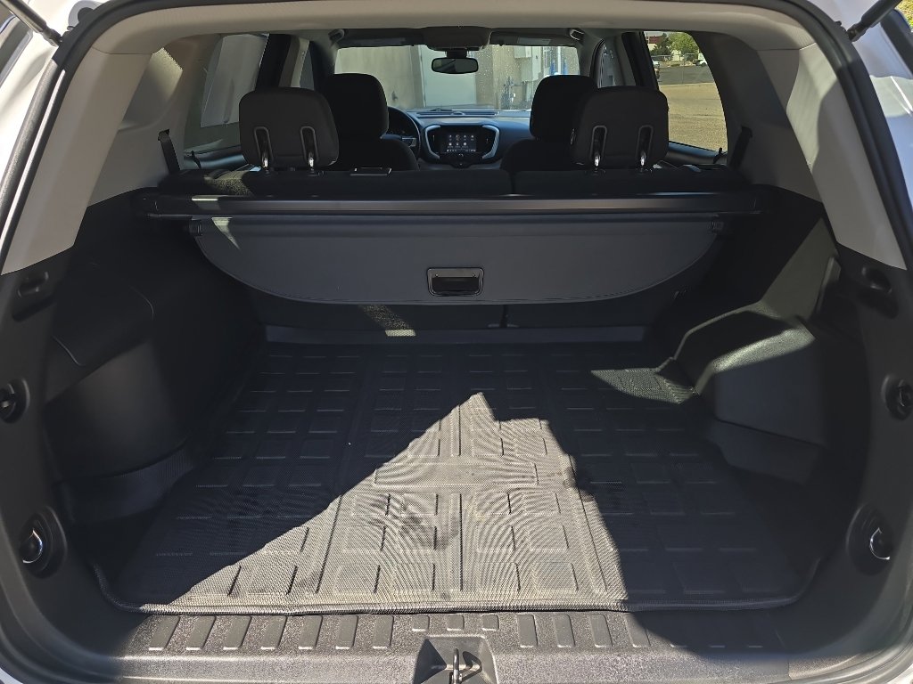 Used 2020 GMC Terrain SLE image 14