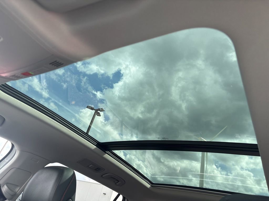 Used 2024 Volkswagen Tiguan Wolfsburg Edition w/ Panoramic Sunroof Package image 23