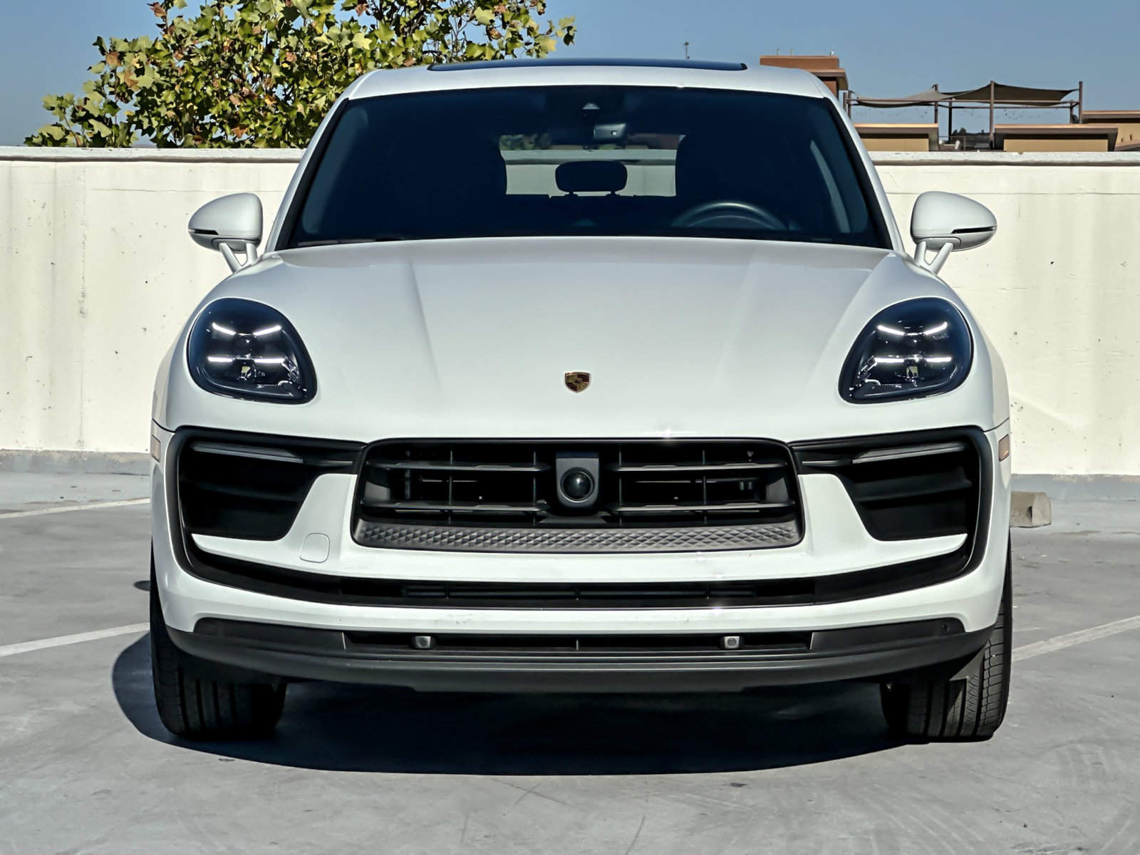 Certified 2026 Porsche Macan AWD/4WD image 12