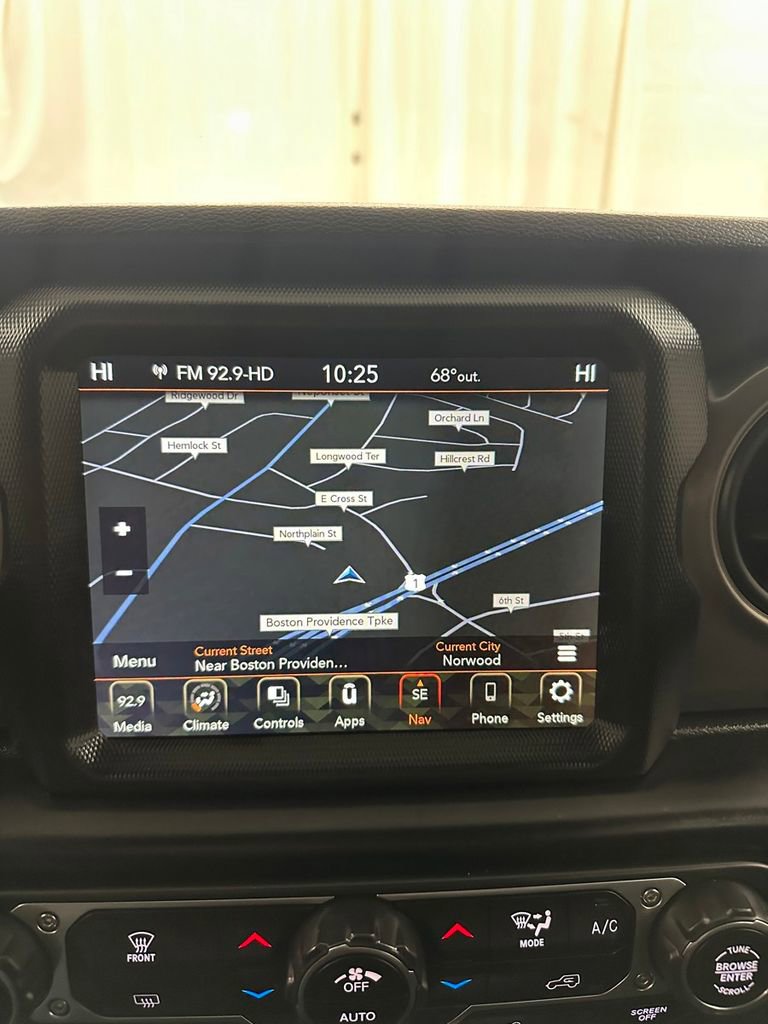 Used 2022 Jeep Gladiator Willys image 27