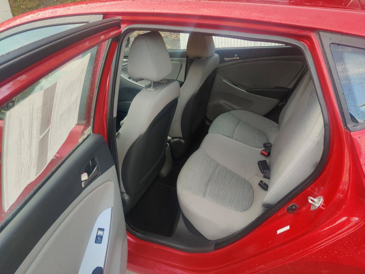 Used 2015 Hyundai Accent GS FWD image 13