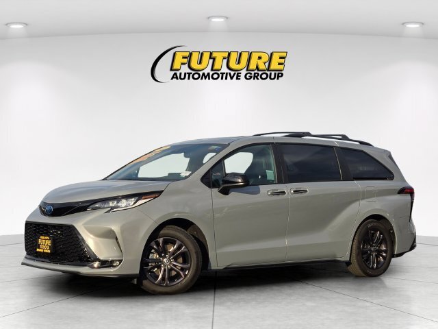 Certified 2025 Toyota Sienna XSE w/ XSE Plus Package AWD/4WD image 10