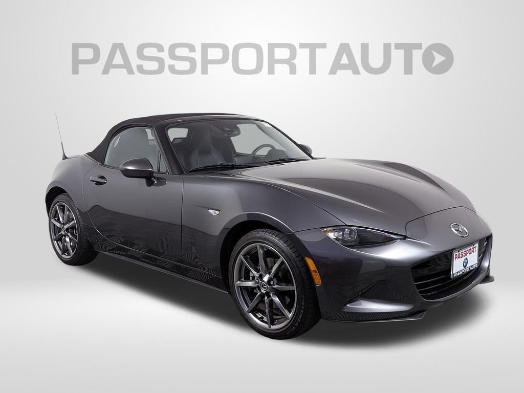Used 2022 MAZDA MX-5 Miata Grand Touring RWD image 11