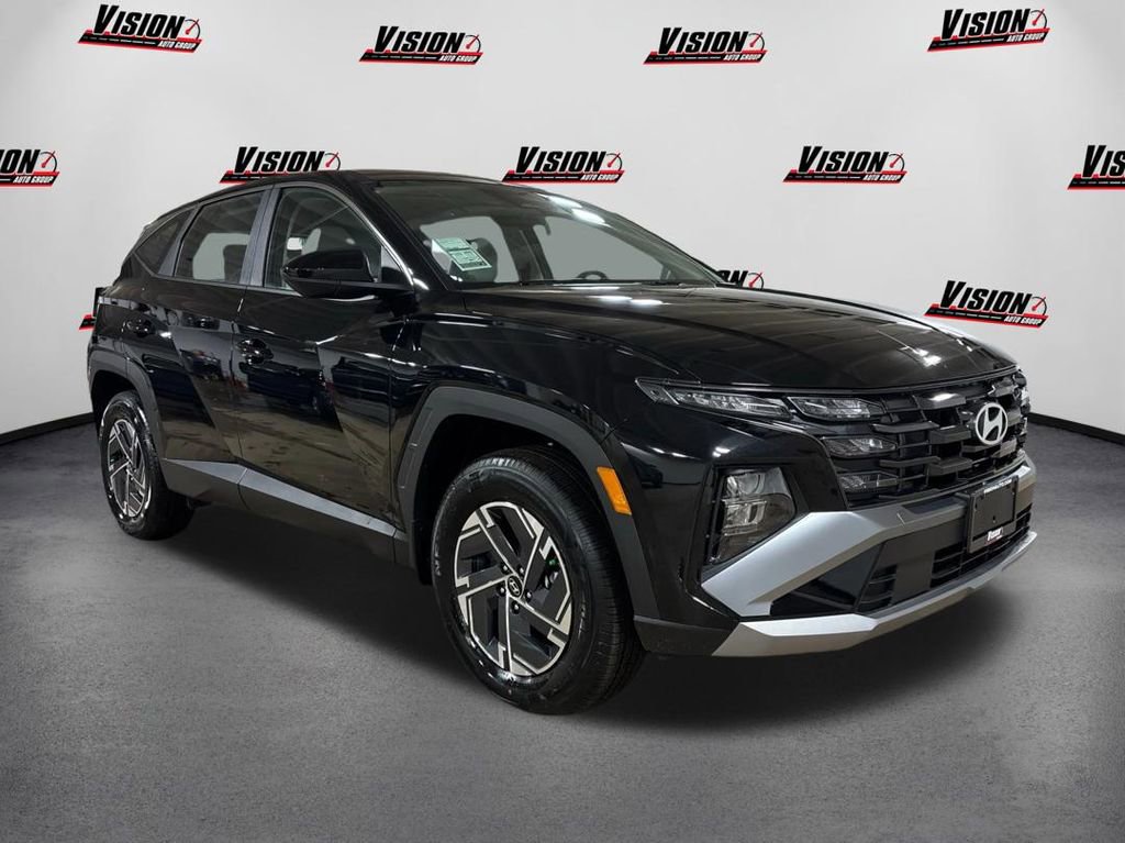 New 2026 Hyundai Tucson Blue SE image 3