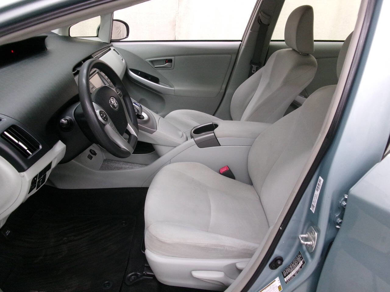 Used 2013 Toyota Prius Two image 12