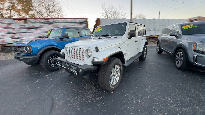 Used 2019 Jeep Wrangler Unlimited Sahara w/ Uconnect 4C Nav & Sound Group image 2