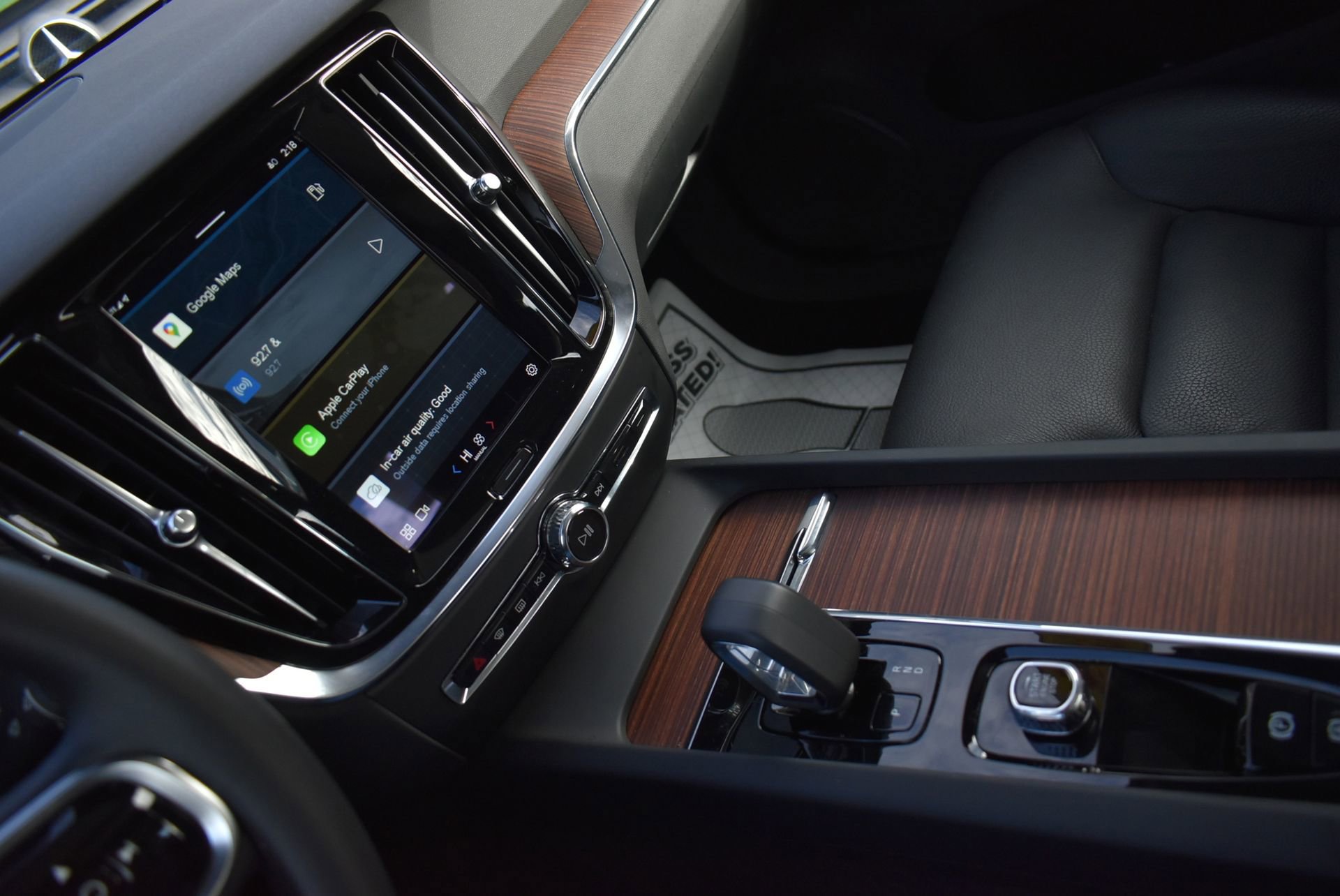 Used 2024 Volvo S60 B5 Plus image 25