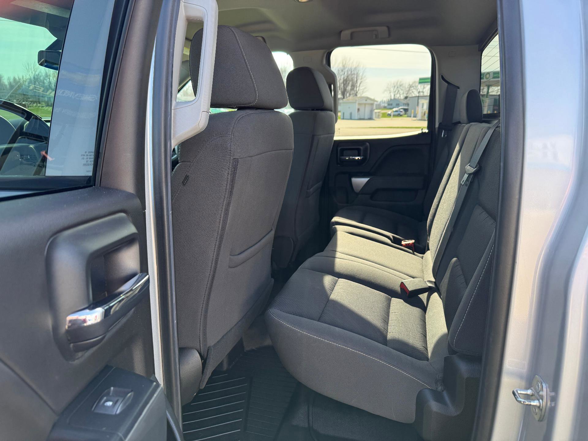 Used 2018 Chevrolet Silverado 1500 LT w/ All Star Edition image 11