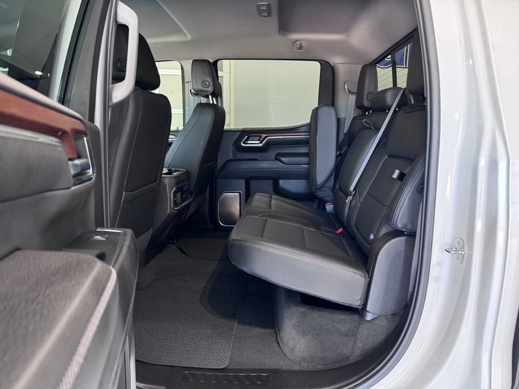 Certified 2023 GMC Sierra 1500 Denali w/ Technology Package AWD/4WD image 11