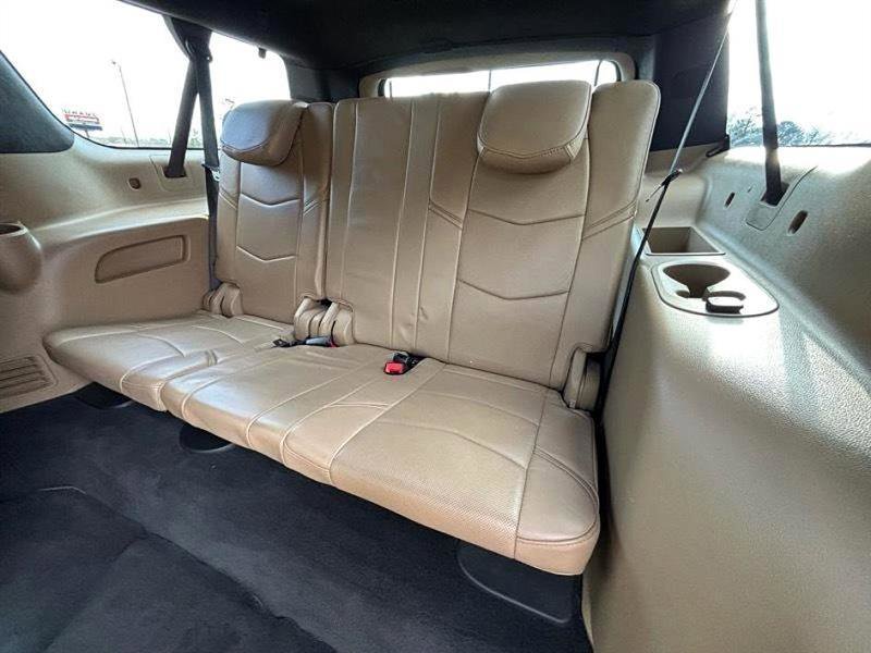 Used 2020 Cadillac Escalade ESV Platinum image 45