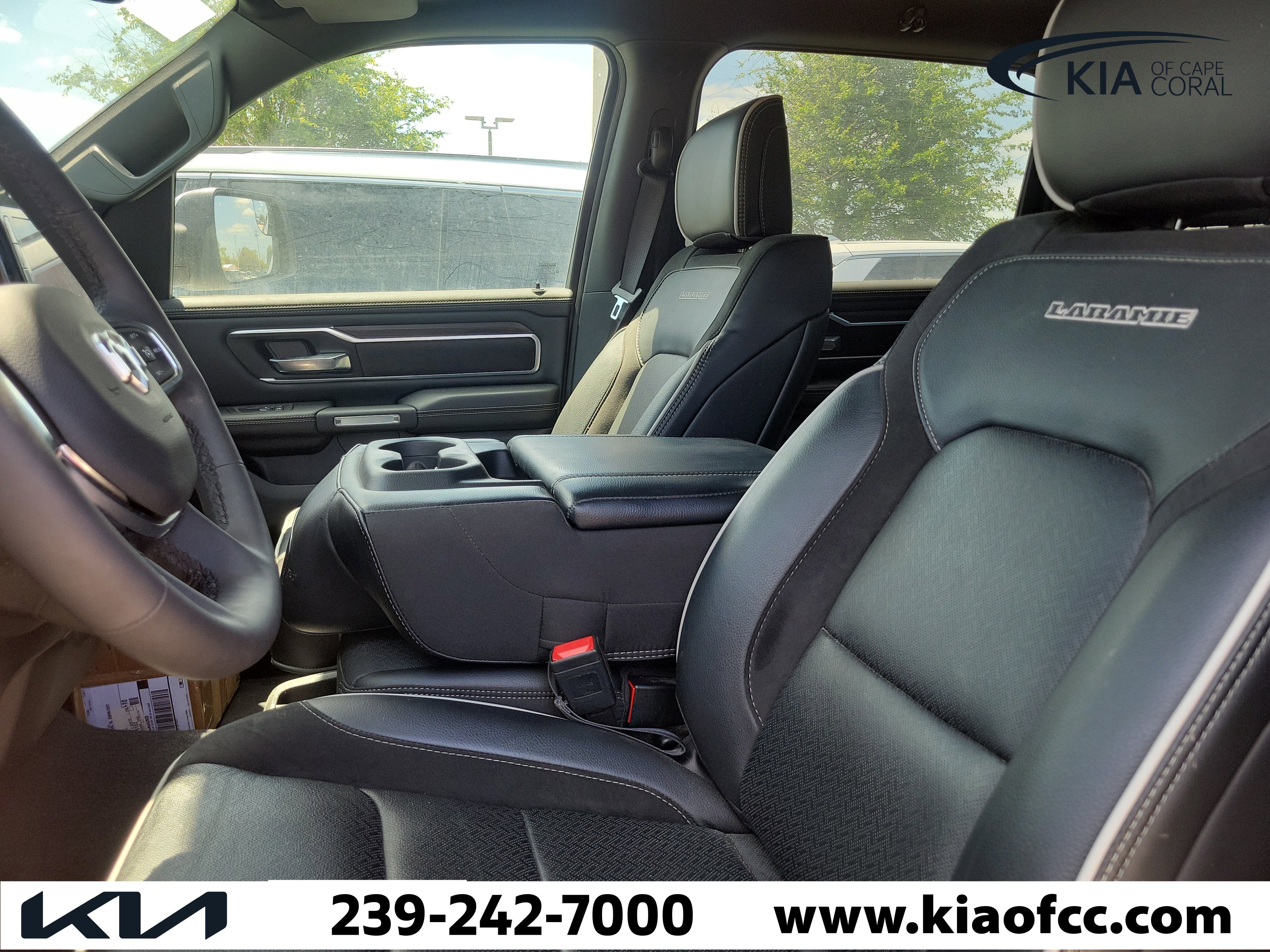 Used 2025 RAM 1500 Laramie AWD/4WD image 23