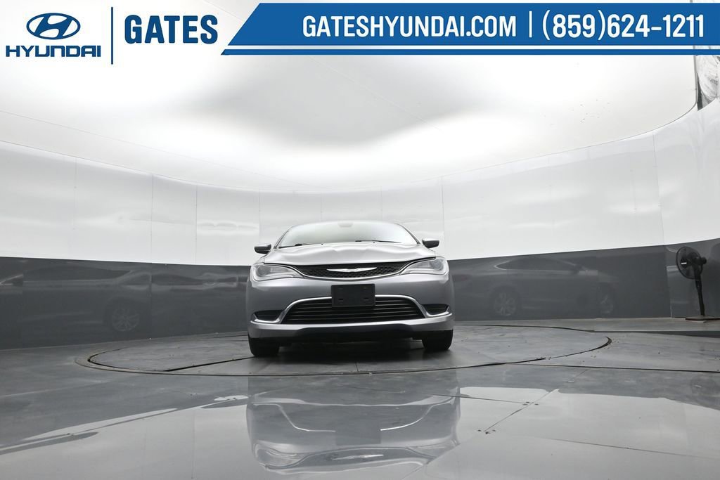 Used 2016 Chrysler 200 Limited image 38