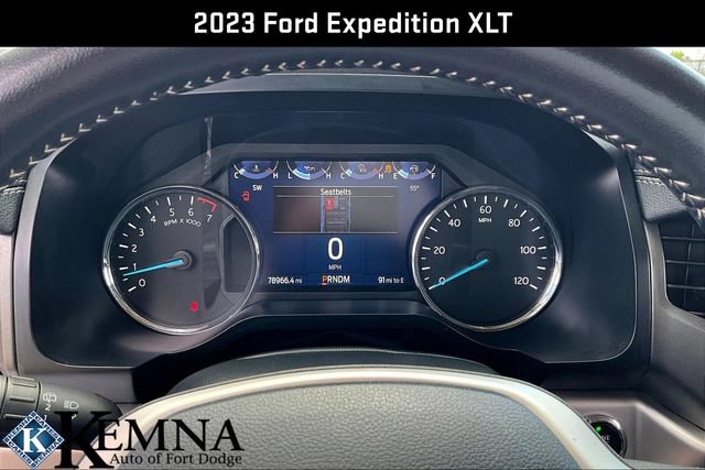 Used 2023 Ford Expedition XLT AWD/4WD image 16