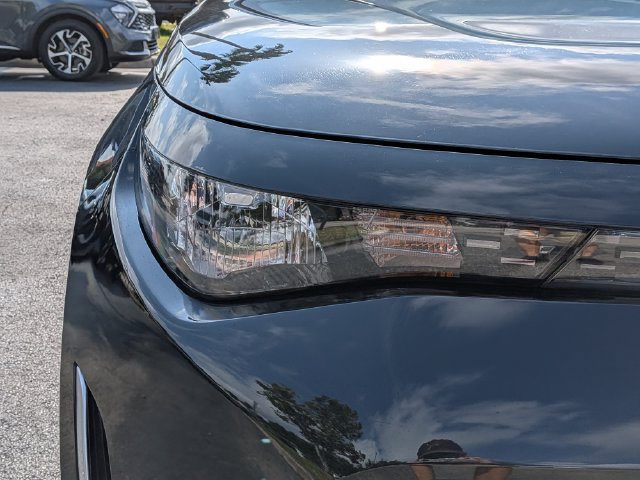 Certified 2025 Kia Soul LX w/ LX Technology Package FWD image 10