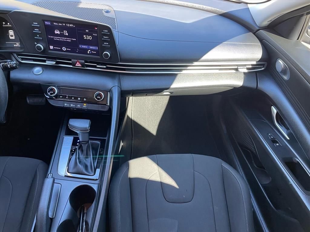 Used 2022 Hyundai Elantra SEL image 6