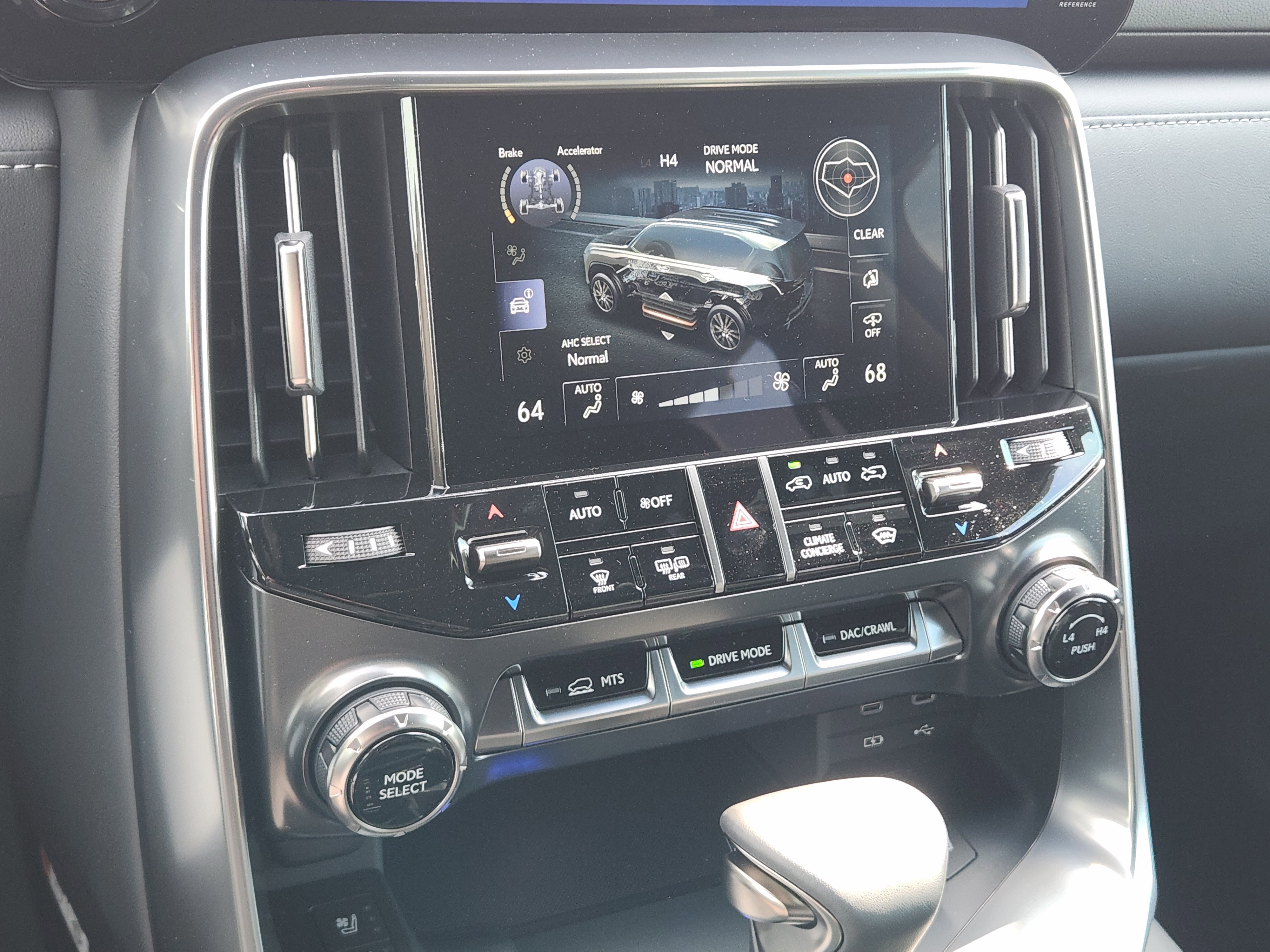 New 2026 Lexus LX 600 4WD w/ Luxury Package image 14