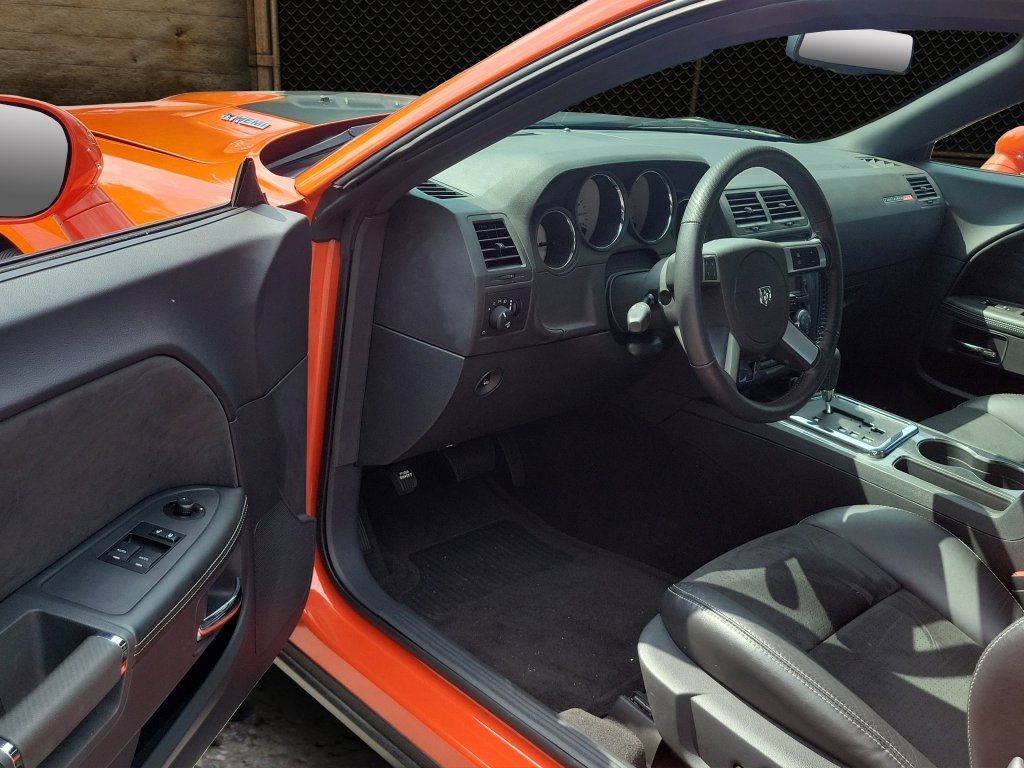 Used 2008 Dodge Challenger SRT8 RWD image 5