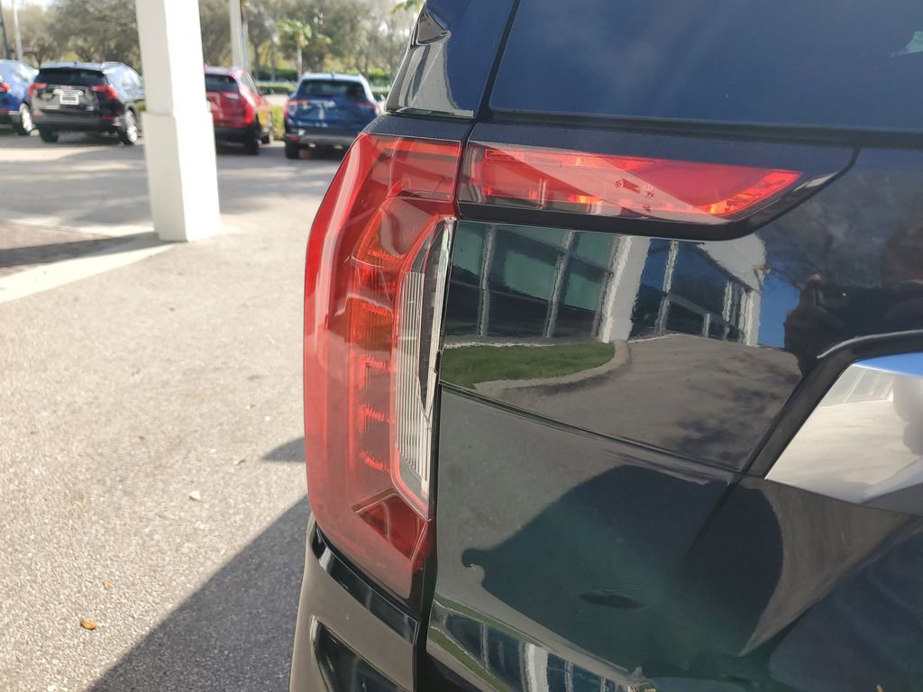 Used 2022 GMC Yukon XL Denali w/ Advanced Technology Package image 28