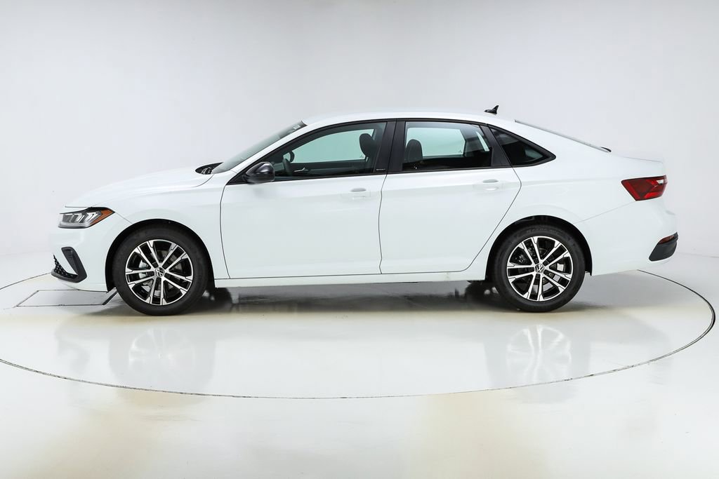 New 2025 Volkswagen Jetta Sport image 2