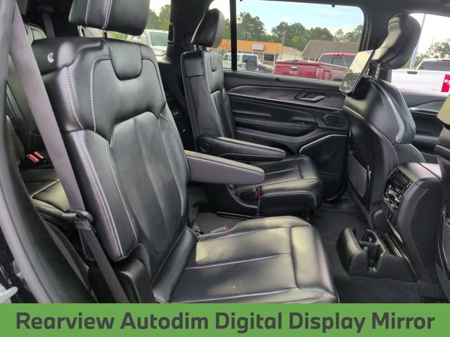 Used 2025 Jeep Grand Cherokee L Overland w/ Luxury Tech Group IV AWD/4WD image 30