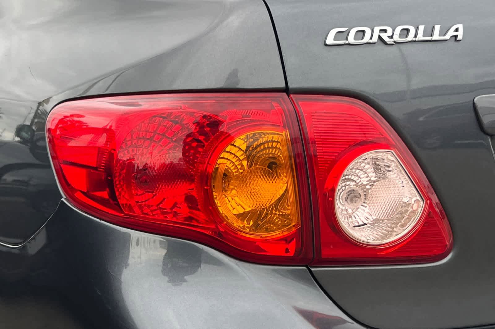Used 2010 Toyota Corolla LE FWD image 20