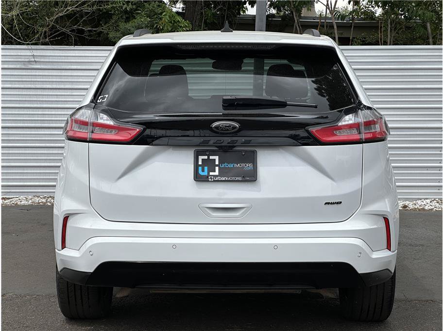 Used 2024 Ford Edge SE w/ Black Appearance Package AWD/4WD image 11