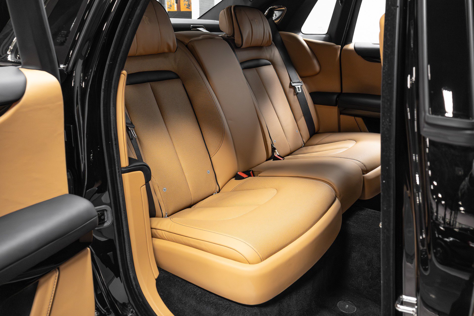 Used 2022 Rolls-Royce Ghost image 25